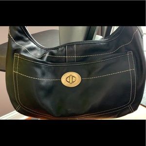 👜Black leather coach handbag👜